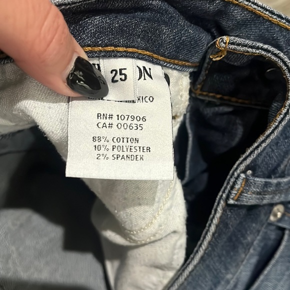 Hudson Jeans size 25 Bacara Crop Straight Cuffed - Picture 4 of 5